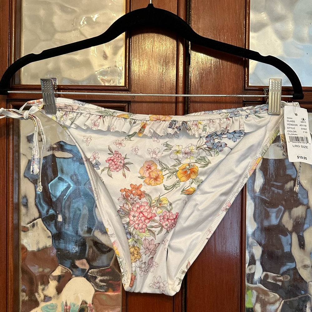 La Hearts Tie Floral Bikini Bottoms
